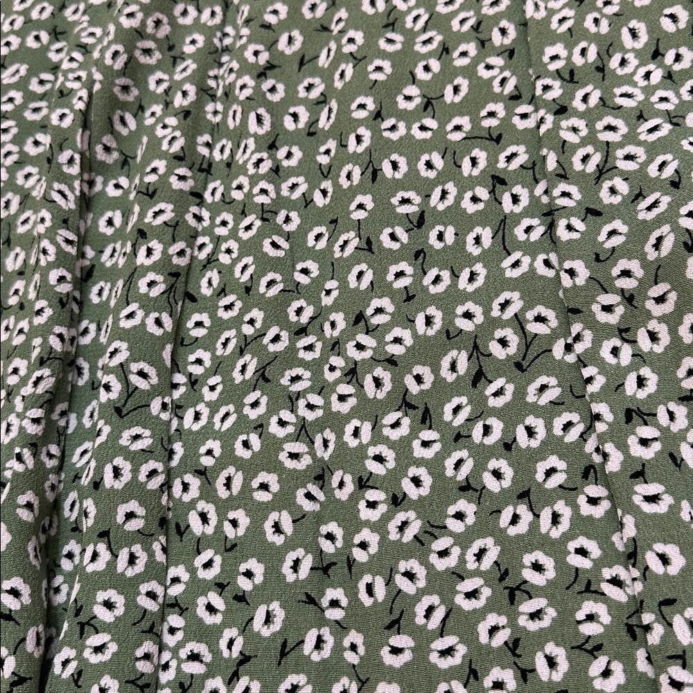 H&M Green Floral A-Line Midi Skirt with thigh slits - Picture 8 of 10